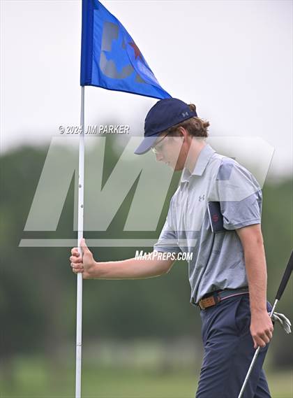 Thumbnail 2 in UIL 6A Golf State Final (Round 2) photogallery.