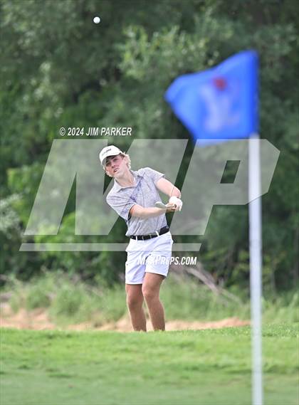 Thumbnail 2 in UIL 6A Golf State Final (Round 2) photogallery.