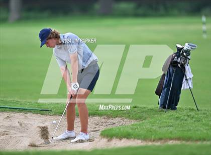 Thumbnail 1 in UIL 6A Golf State Final (Round 2) photogallery.