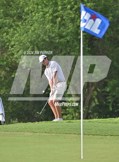 Thumbnail 2 in UIL 6A Golf State Final (Round 2) photogallery.