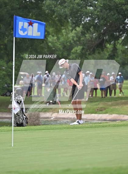 Thumbnail 3 in UIL 6A Golf State Final (Round 2) photogallery.