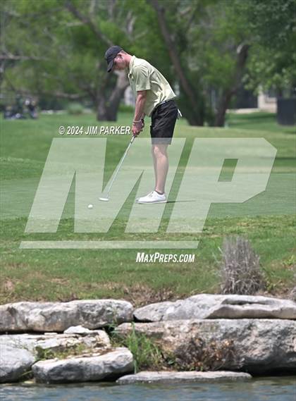Thumbnail 1 in UIL 6A Golf State Final (Round 2) photogallery.