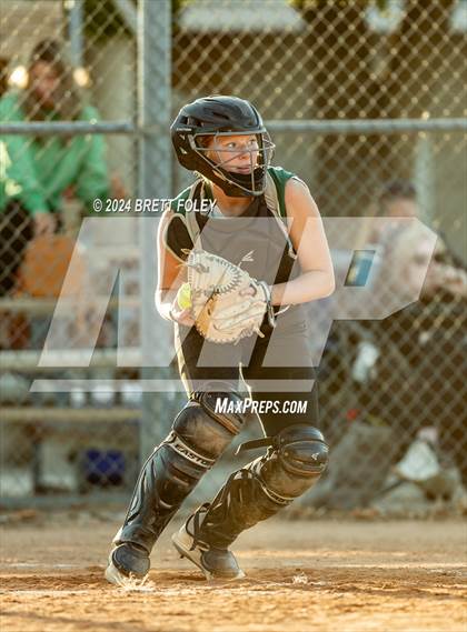 Thumbnail 2 in Elkhorn South vs Lincoln Southwest photogallery.