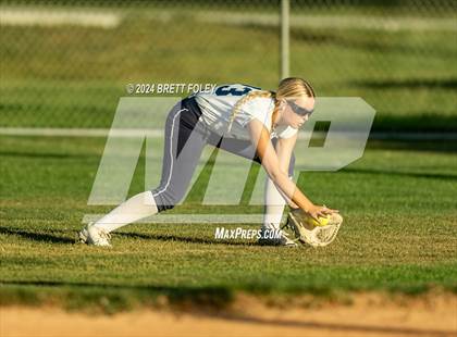 Thumbnail 1 in Elkhorn South vs Lincoln Southwest photogallery.