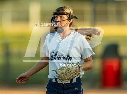 Thumbnail 3 in Elkhorn South vs Lincoln Southwest photogallery.