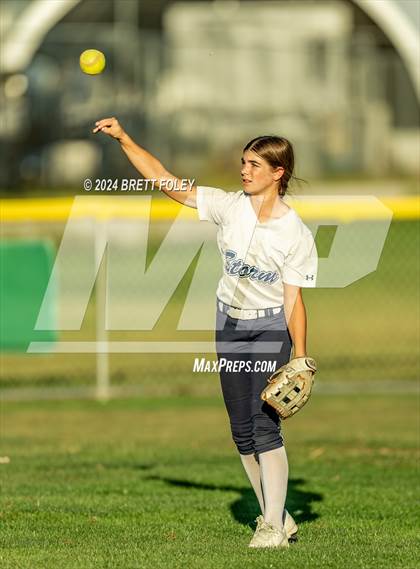 Thumbnail 3 in Elkhorn South vs Lincoln Southwest photogallery.