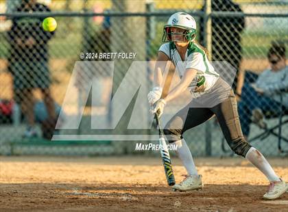 Thumbnail 2 in Elkhorn South vs Lincoln Southwest photogallery.
