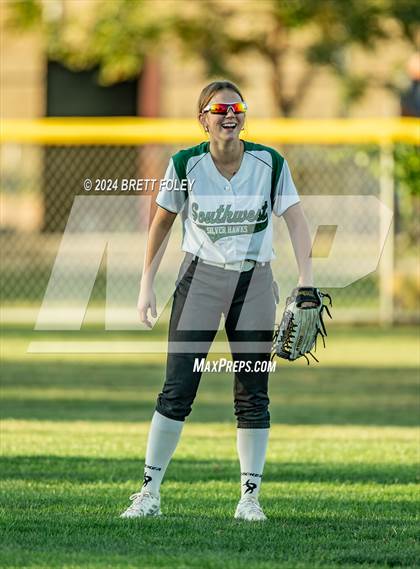 Thumbnail 2 in Elkhorn South vs Lincoln Southwest photogallery.