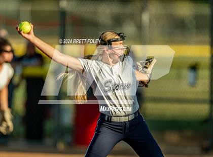 Thumbnail 3 in Elkhorn South vs Lincoln Southwest photogallery.