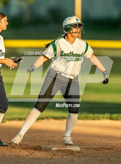 Thumbnail 3 in Elkhorn South vs Lincoln Southwest photogallery.