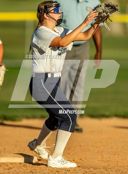 Thumbnail 2 in Elkhorn South vs Lincoln Southwest photogallery.