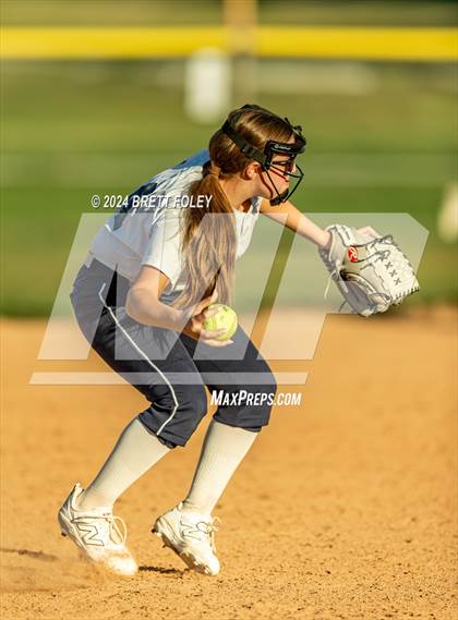 Thumbnail 2 in Elkhorn South vs Lincoln Southwest photogallery.
