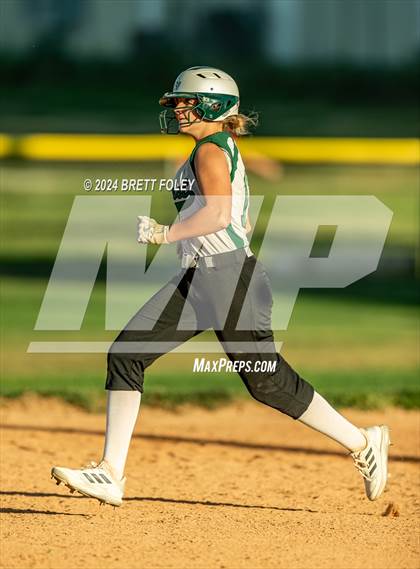 Thumbnail 2 in Elkhorn South vs Lincoln Southwest photogallery.