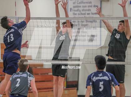 Thumbnail 3 in Oak Park @ Camarillo photogallery.