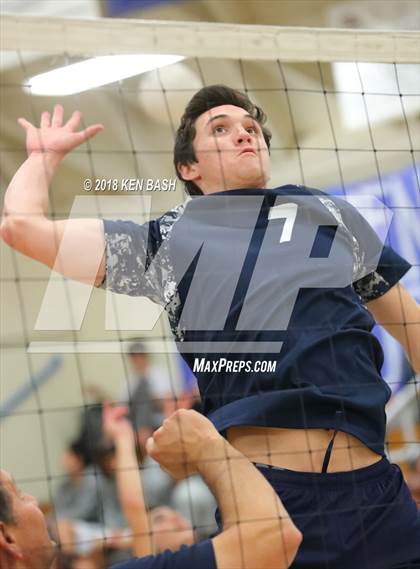 Thumbnail 2 in Oak Park @ Camarillo photogallery.