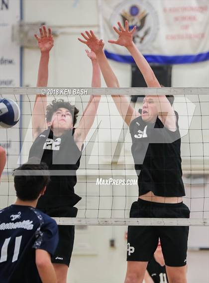 Thumbnail 1 in Oak Park @ Camarillo photogallery.