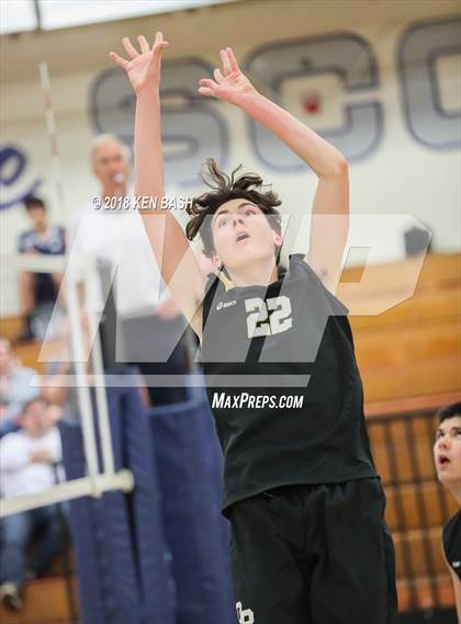 Thumbnail 2 in Oak Park @ Camarillo photogallery.