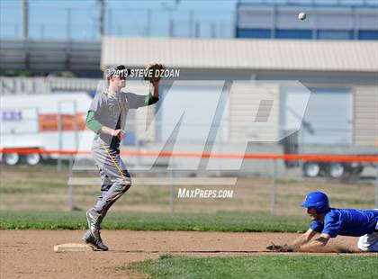 Thumbnail 3 in Tracy vs Kimball (Scrimmage) photogallery.