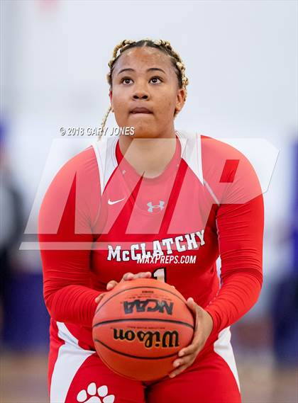 Thumbnail 1 in Sacramento Optimist All-Star Game - Large School photogallery.