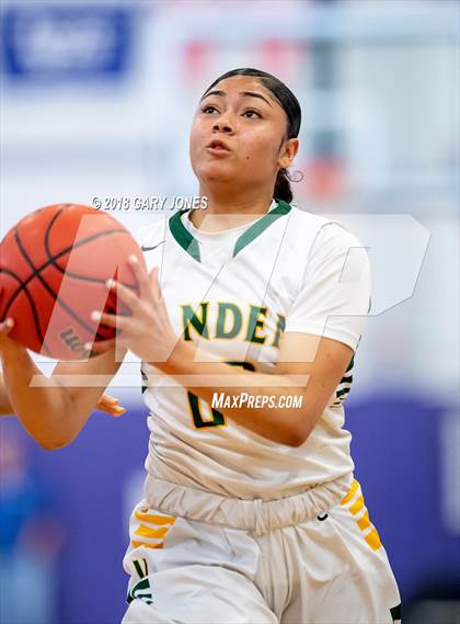 Thumbnail 2 in Sacramento Optimist All-Star Game - Large School photogallery.