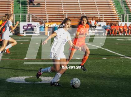 Thumbnail 3 in Mt. Carmel vs Byrd (Dominican Tournament) photogallery.