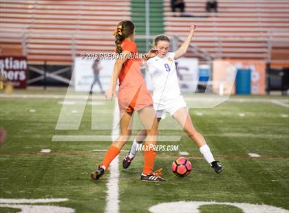 Thumbnail 3 in Mt. Carmel vs Byrd (Dominican Tournament) photogallery.