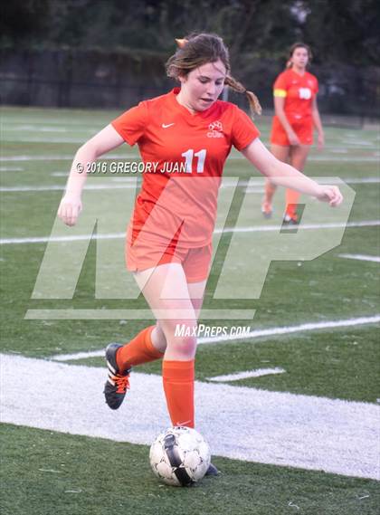 Thumbnail 3 in Mt. Carmel vs Byrd (Dominican Tournament) photogallery.