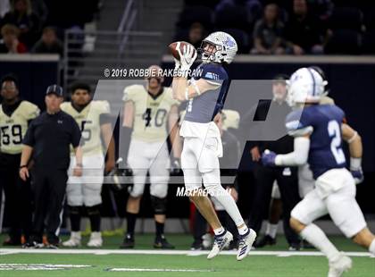 Thumbnail 2 in Greenwood vs. Pleasant Grove (UIL 4A Division 2 Semifinal) photogallery.