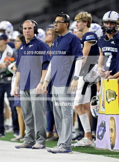 Thumbnail 1 in Greenwood vs. Pleasant Grove (UIL 4A Division 2 Semifinal) photogallery.