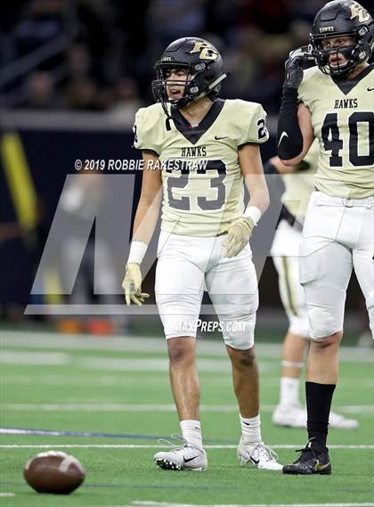 Thumbnail 3 in Greenwood vs. Pleasant Grove (UIL 4A Division 2 Semifinal) photogallery.