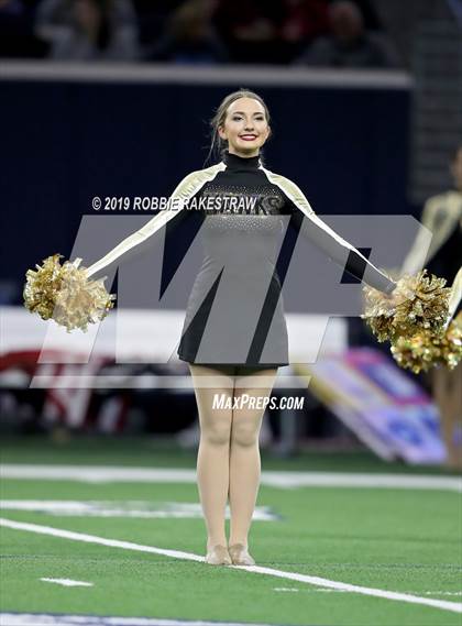Thumbnail 2 in Greenwood vs. Pleasant Grove (UIL 4A Division 2 Semifinal) photogallery.