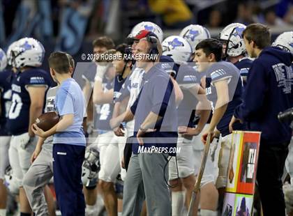 Thumbnail 2 in Greenwood vs. Pleasant Grove (UIL 4A Division 2 Semifinal) photogallery.