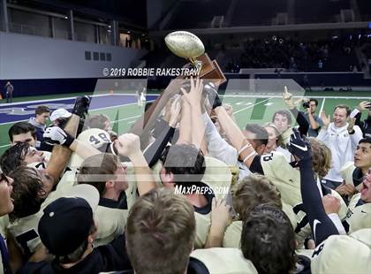 Thumbnail 2 in Greenwood vs. Pleasant Grove (UIL 4A Division 2 Semifinal) photogallery.