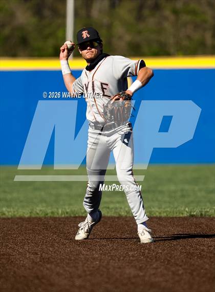 Thumbnail 3 in Ryle @ Covington Catholic photogallery.