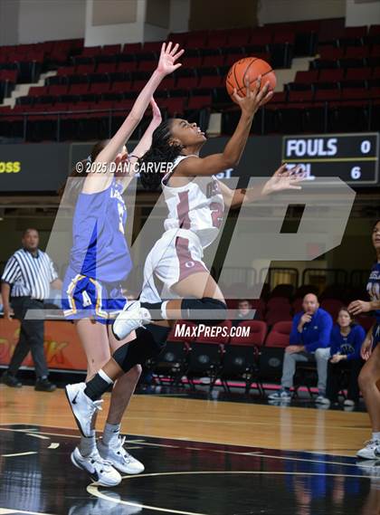 Thumbnail 2 in Ardsley vs Ossining (Slam Dunk Showcase) photogallery.