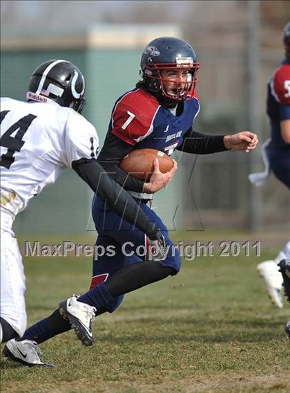Thumbnail 3 in Dakota Ridge vs. Pueblo South (CHSAA 4A Playoffs) photogallery.