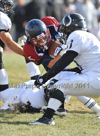 Thumbnail 2 in Dakota Ridge vs. Pueblo South (CHSAA 4A Playoffs) photogallery.