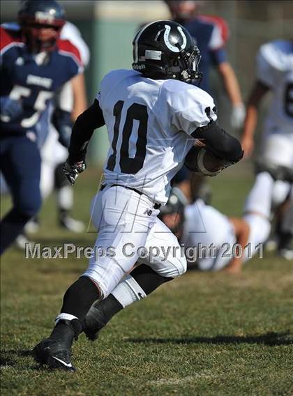 Thumbnail 3 in Dakota Ridge vs. Pueblo South (CHSAA 4A Playoffs) photogallery.