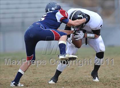 Thumbnail 3 in Dakota Ridge vs. Pueblo South (CHSAA 4A Playoffs) photogallery.
