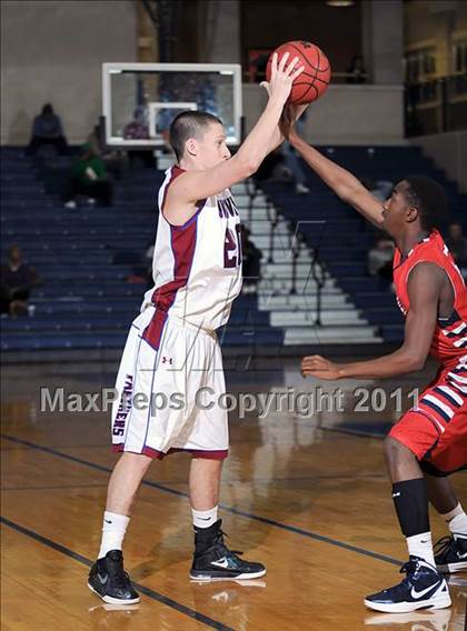 Thumbnail 2 in Bob Jones @ Huntsville photogallery.