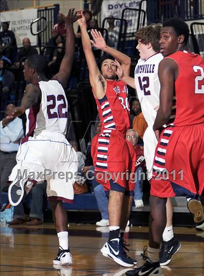 Thumbnail 3 in Bob Jones @ Huntsville photogallery.