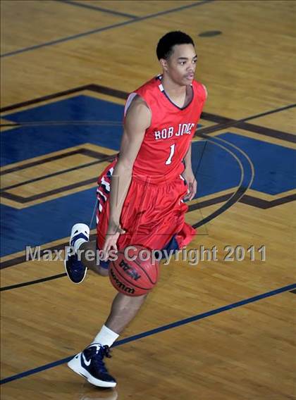 Thumbnail 3 in Bob Jones @ Huntsville photogallery.