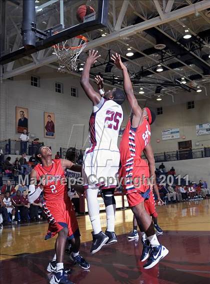 Thumbnail 2 in Bob Jones @ Huntsville photogallery.