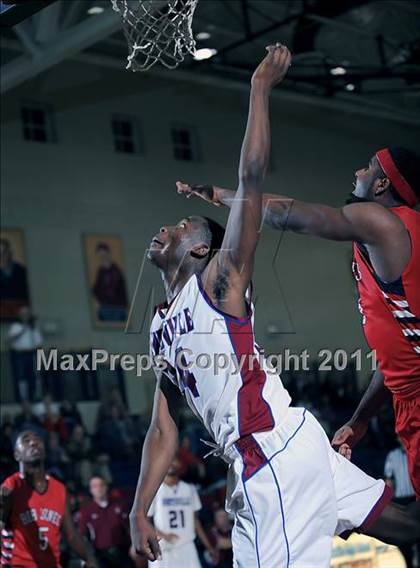 Thumbnail 3 in Bob Jones @ Huntsville photogallery.
