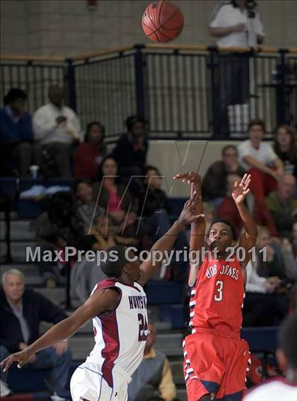 Thumbnail 1 in Bob Jones @ Huntsville photogallery.
