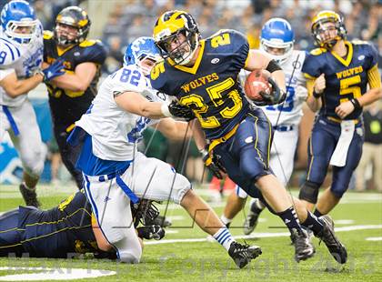 Thumbnail 3 in Detroit Catholic Central vs Clarkston (MHSAA Division 1 Final) photogallery.