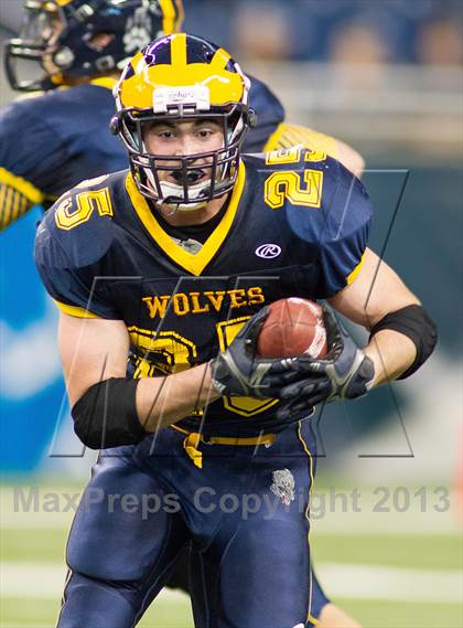 Thumbnail 2 in Detroit Catholic Central vs Clarkston (MHSAA Division 1 Final) photogallery.
