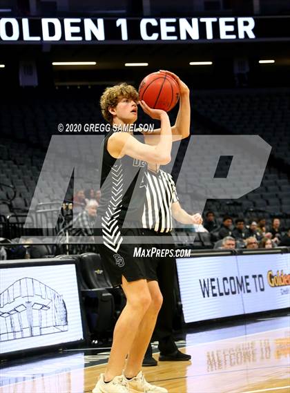 Thumbnail 3 in Whitney vs Del Oro @ Golden 1 Center photogallery.
