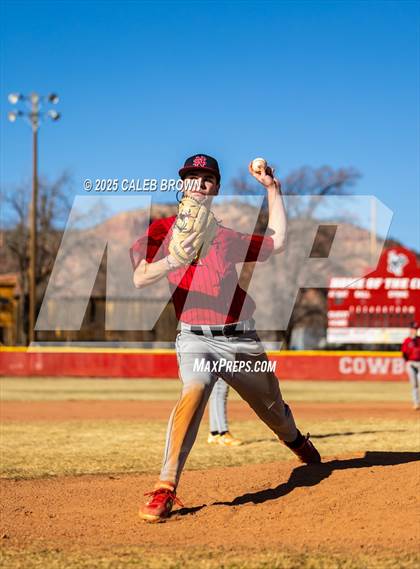 Thumbnail 1 in Summit Academy vs. North Sanpete (Chuckwagon Classic) photogallery.