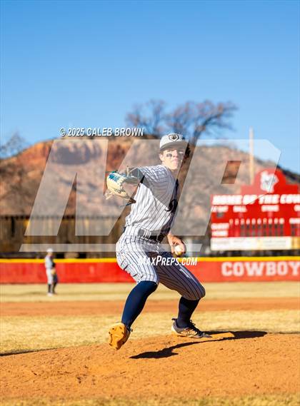 Thumbnail 2 in Summit Academy vs. North Sanpete (Chuckwagon Classic) photogallery.